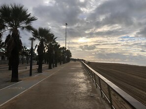 Beach nearby - Cabildo (Sanlucar de Barrameda)
