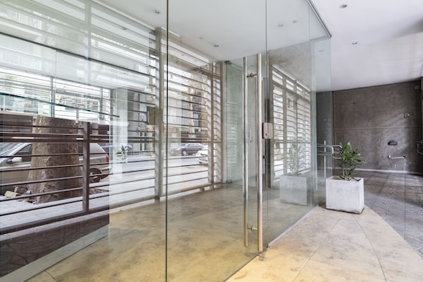 EntrĂ©e de lâhĂ©bergement