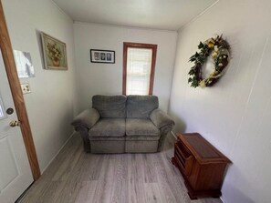 Suite, 1 Double Bed | Living area - Blue Spruce Motel (Port Austin)