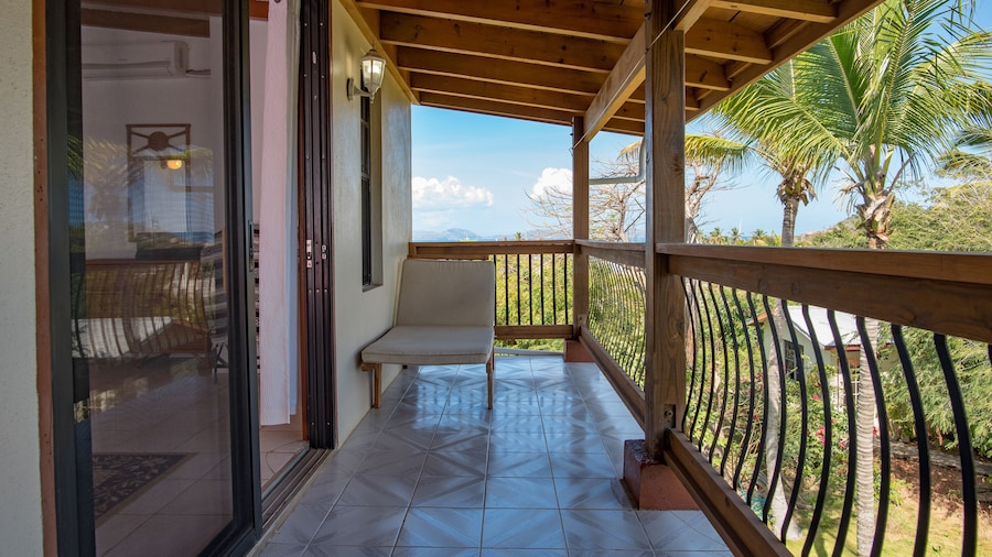 Bayview Vacation Apartments