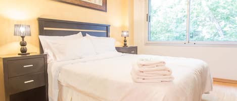 Leilighet – standard, flere senger, ikke-røyk | 2 soverom, wi-fi (inkludert) og sengetøy