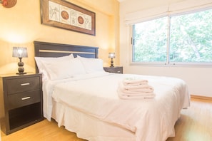Apartamento estándar, varias camas, no fumadores | 2 dormitorios, wifi gratis, ropa de cama
