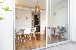 Televisión de pantalla plana