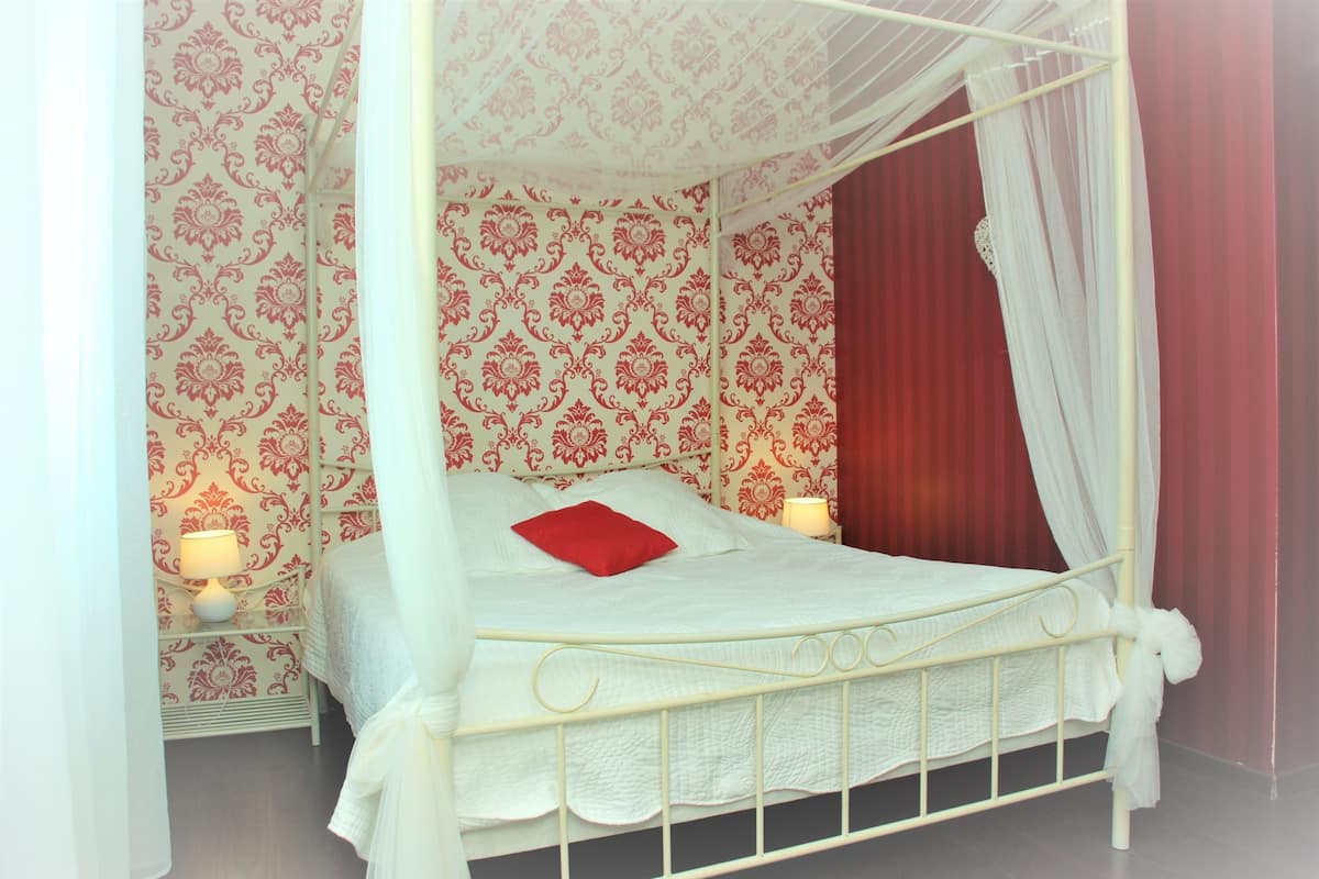 Individually decorated, individually furnished, desk, blackout curtains