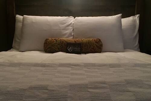 Standard Room, 1 Queen Bed, Non Smoking