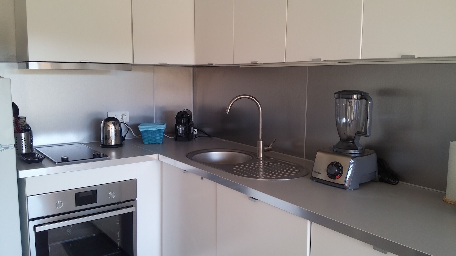 RESIDENCE BEACH FACING THE ISLANDS OF HYERES