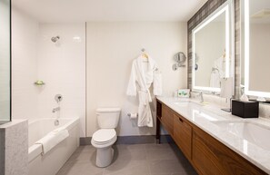 Premium Suite, 1 King Bed with Sofa bed, Kitchen | Bathroom | Free toiletries, hair dryer, bathrobes, towels