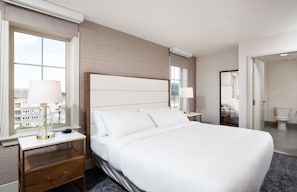 Premium Suite, 1 King Bed with Sofa bed, Kitchen | 1 bedroom, premium bedding, pillowtop beds, desk