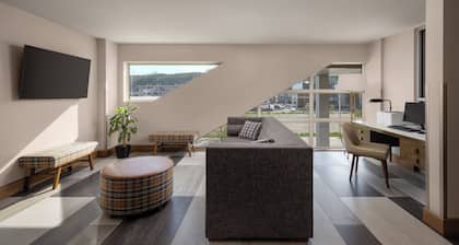 Pomeroy Hotel Fort McMurray