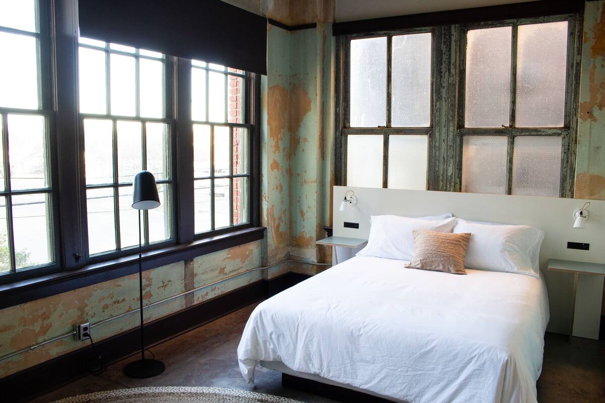 Second Floor North | Hypo-allergenic bedding available, desk, blackout drapes