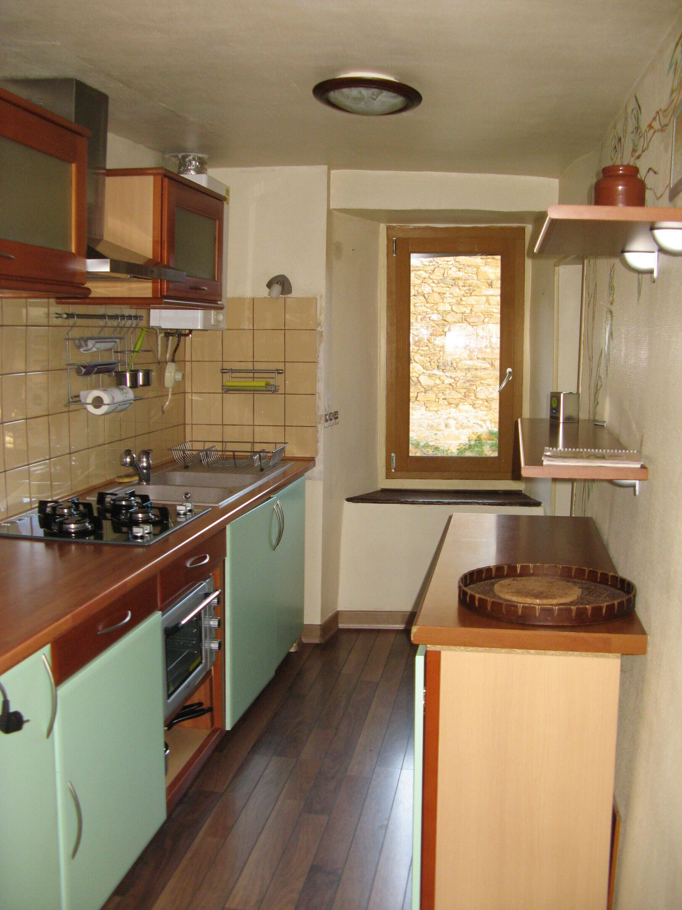 Beautiful stone house in the heart of a mountain village, 2 to 8 people