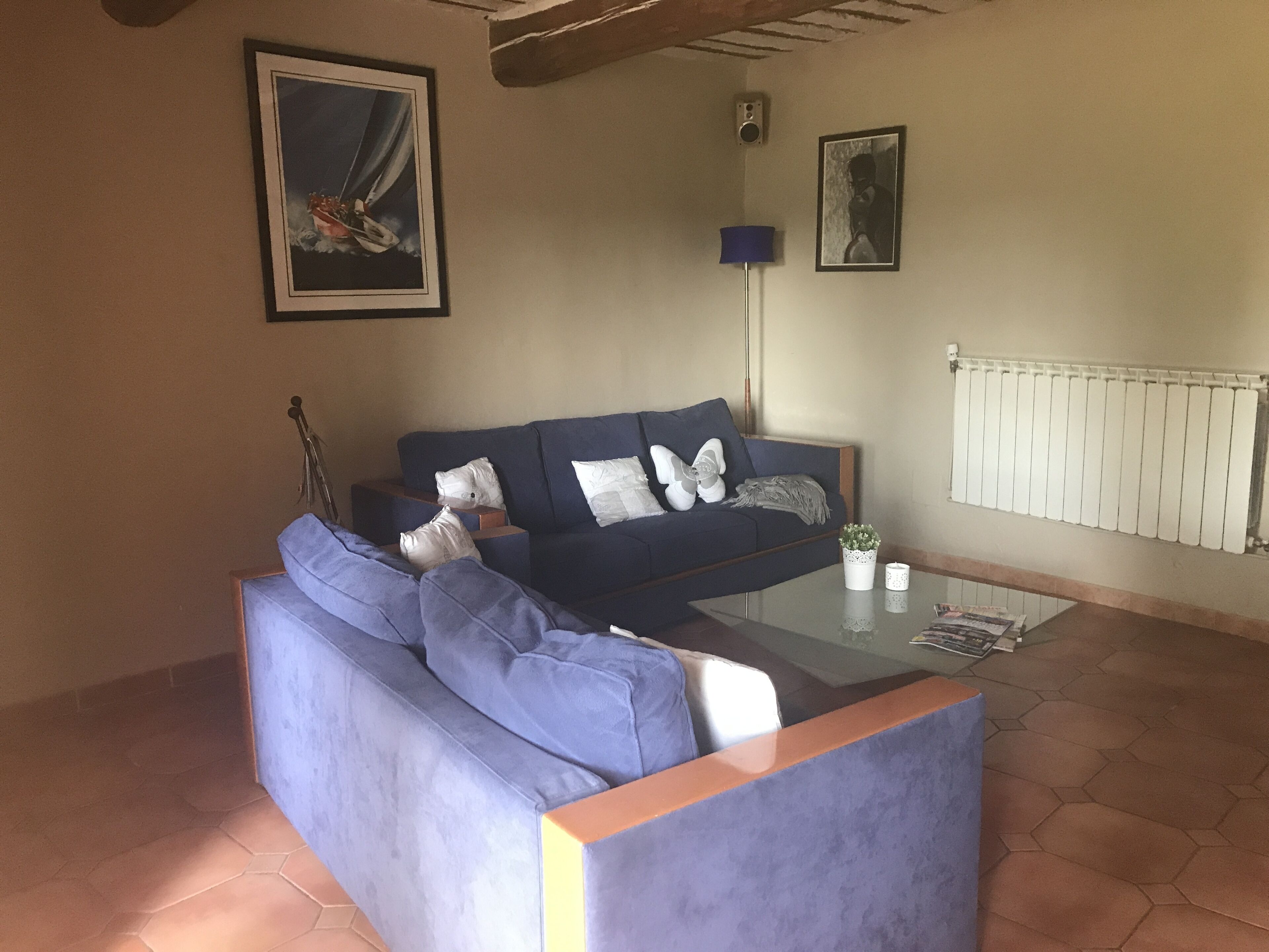 Provencal farmhouse rental of 200 m2 with swimming pool close to Avignon, Vaucluse