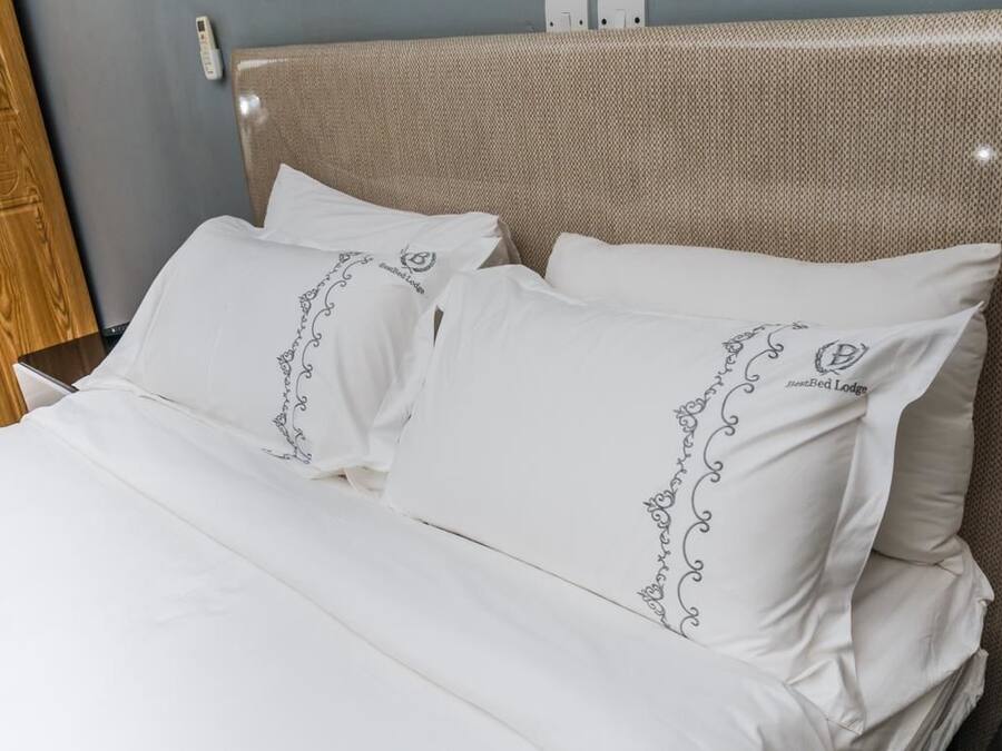 Quarto casal standard, 1 cama King, para não fumantes | Cofres nos quartos, quartos à prova de som, berços (sobretaxa)