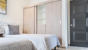 Apartment, 3 Bedrooms, Non Smoking | 3 bedrooms, iron/ironing board, WiFi (free), bed sheets - Sáamal 307 (Playa del Carmen)