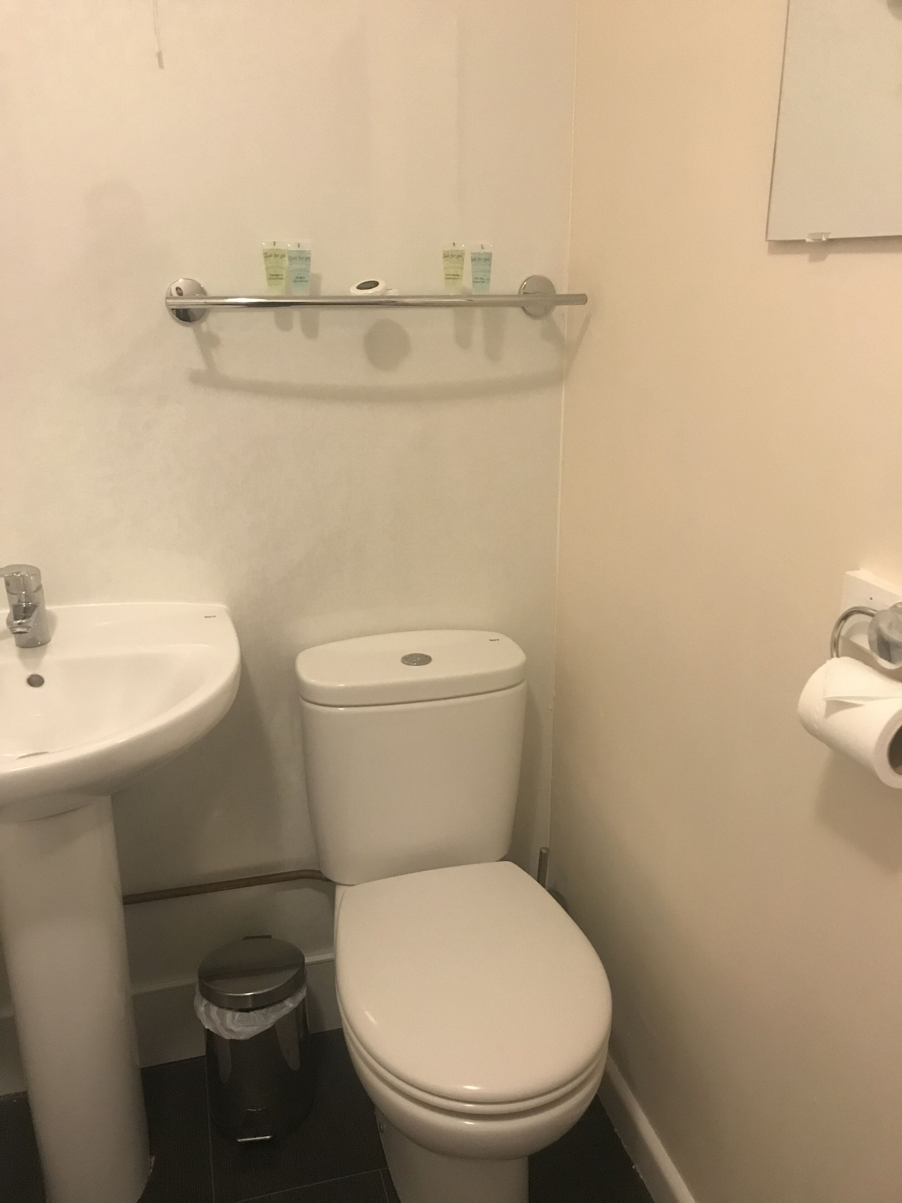 single room | bathroom | deep-soaking bathtub, free toiletries, hair dryer, towels