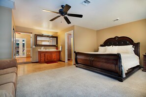Casa tradicional, várias camas, para não fumantes | 4 quartos, individualmente decorados, individualmente mobiliados