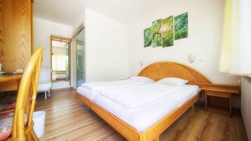 Bamboostyle room | Pimennysverhot, ilmainen Wi-Fi, vuodevaatteet, pääsy pyörätuolilla