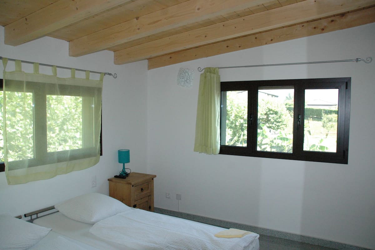 Family Room | Blackout drapes, WiFi (free), bed sheets