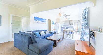 Welcome to CYPRESS COTTAGE, EVANS HEAD