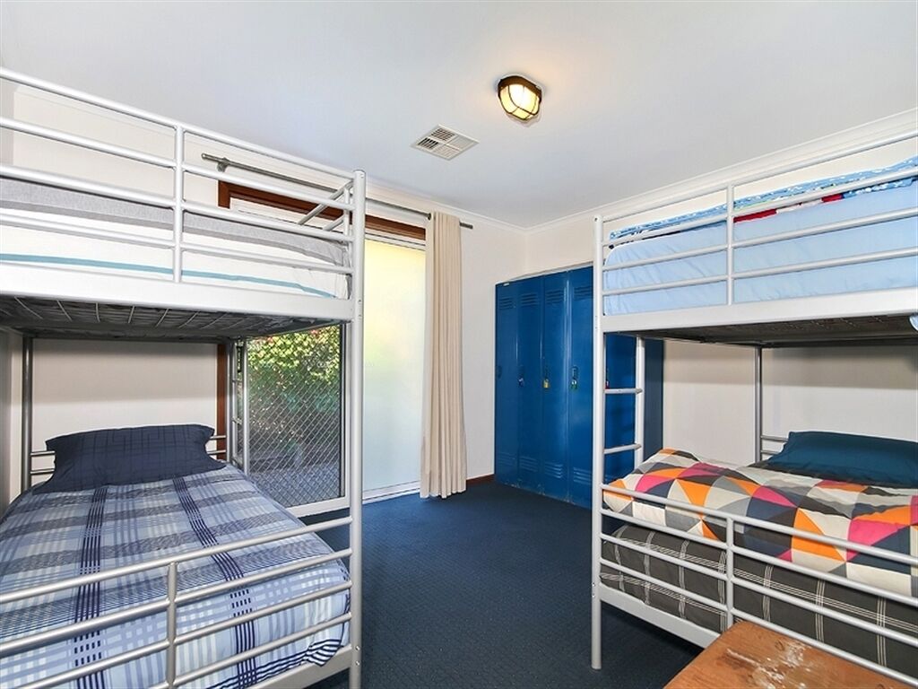 A2 @ Port Willy      — image 16