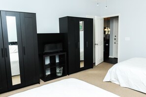 3 Schlafzimmer, Bügeleisen/Bügelbrett, kostenloses WLAN, Bettwäsche