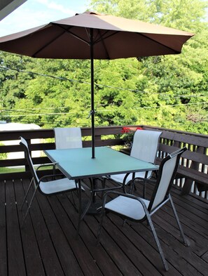 تناول الطعام بالخارج