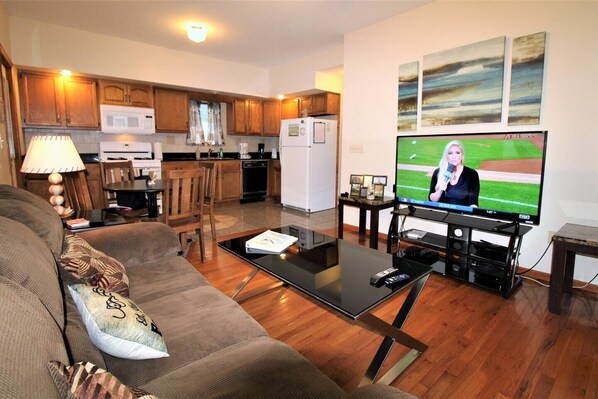 تلفزيون ذكي، مشغل دي في دي