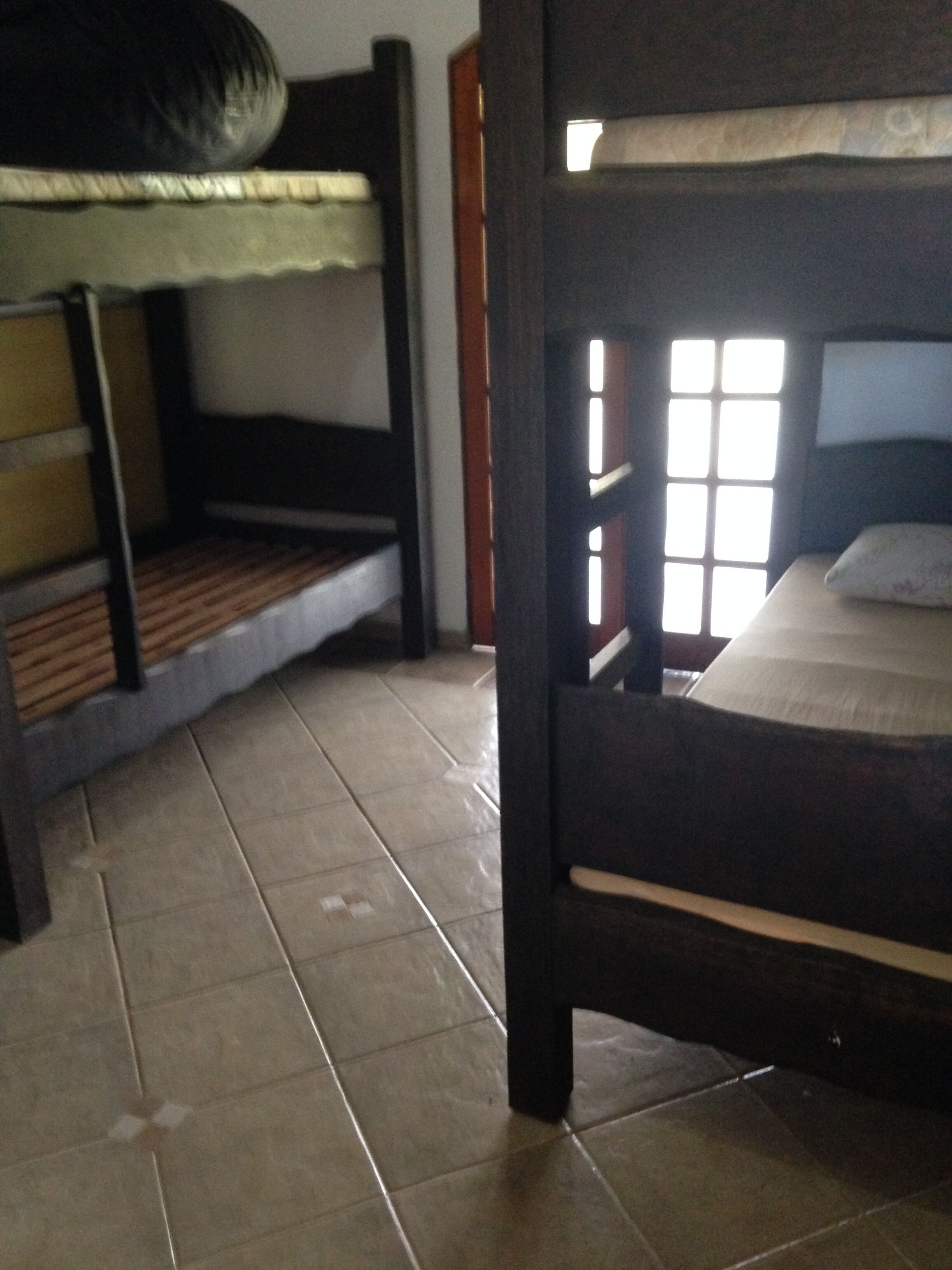 Wonderful site in front of the dam, pool, barbecue.