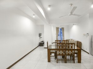 Interior - The Clover is a beautiful apartment with two bedrooms and baths. (Colombo 06)