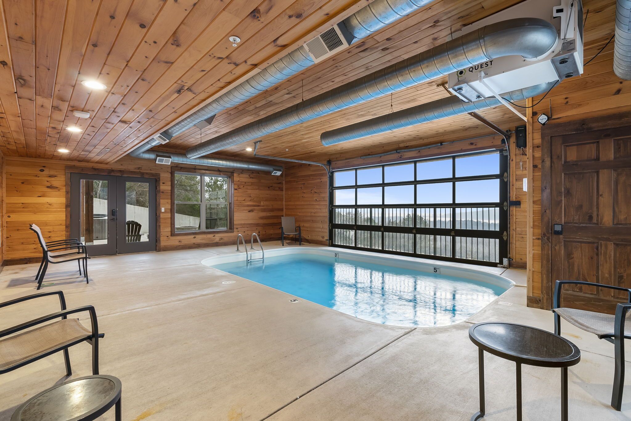 Free Tickets, Arcade Games, Private Indoor Pool, Huge Deck with Views!