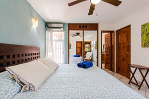 2 Schlafzimmer, Zimmersafe, Bügeleisen/Bügelbrett, WLAN