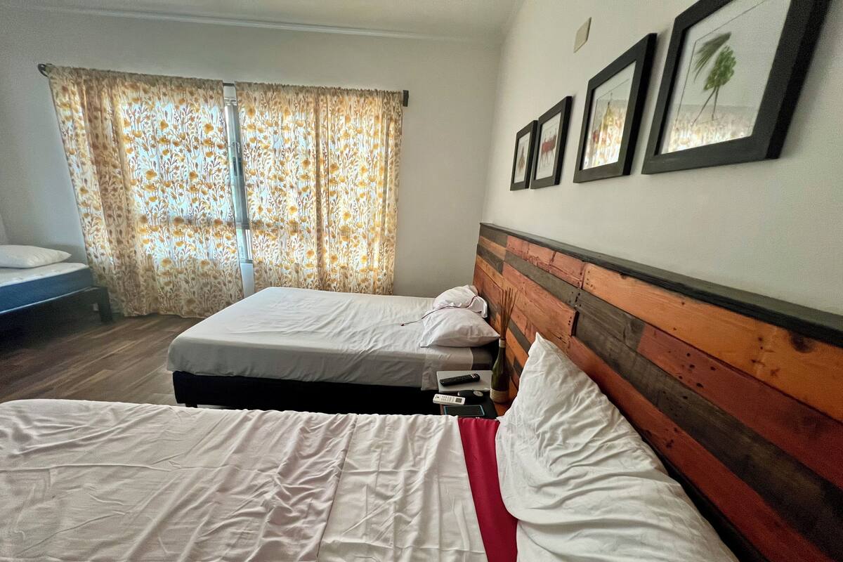 Comfort Quadruple Room, Multiple Beds, Non Smoking | Select Comfort beds, iron/ironing board (on request), cribs (free)