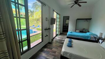 Quadrupla familiare, non fumatori, vista giardino | Materassi Select Comfort, ferro/asse da stiro