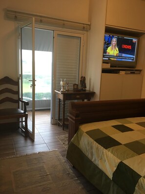 3 dormitorios, tabla de planchar con plancha, wifi y ropa de cama