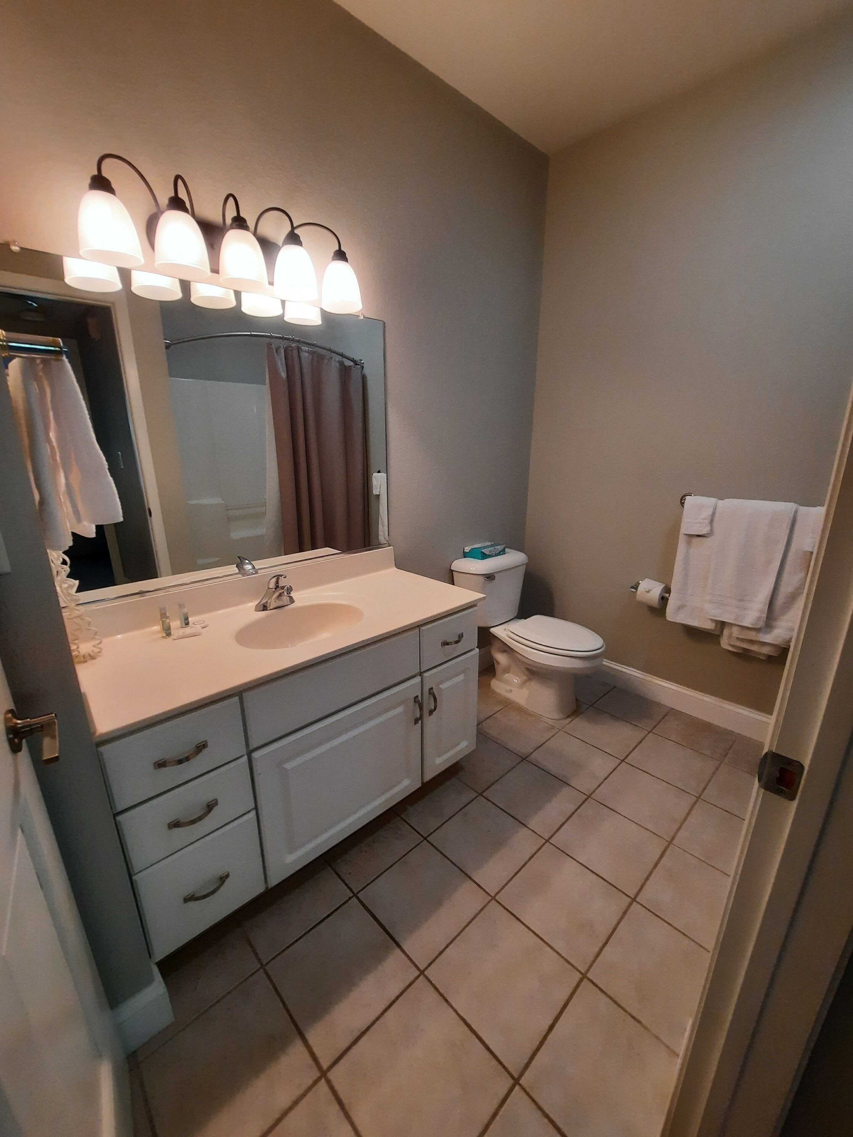 227 - One Bedroom Condo Suite w/Water Views from Balcony 