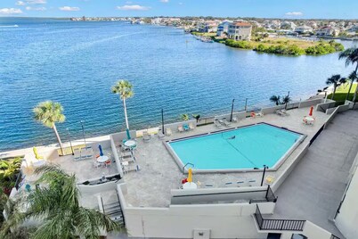 Waterfront Oasis on the Gulf