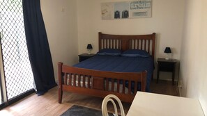 3 Schlafzimmer, Bügeleisen/Bügelbrett