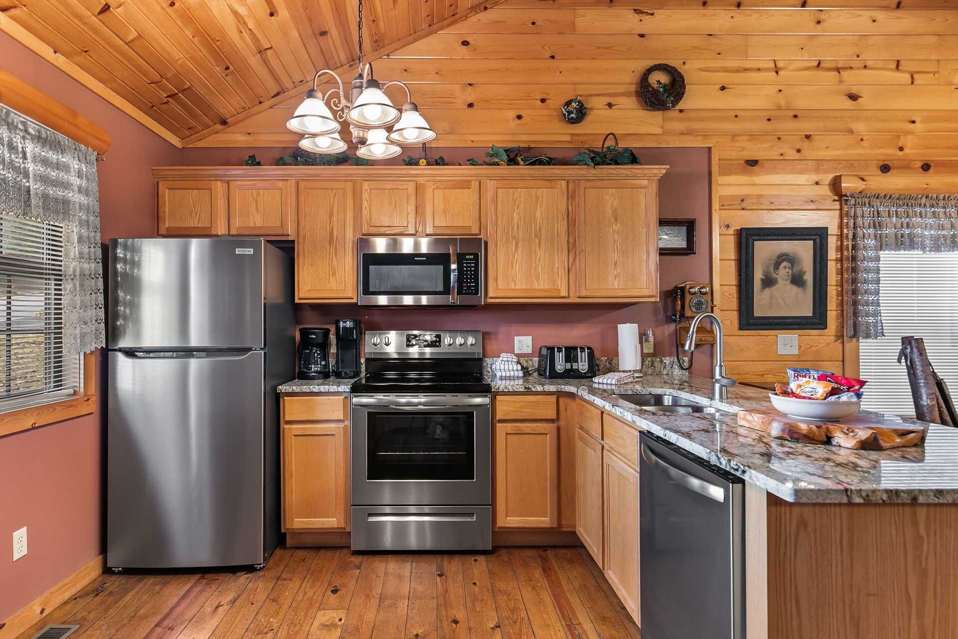 King Bed, Fireplace, Wooded Views and NO Cleaning fees! | A3