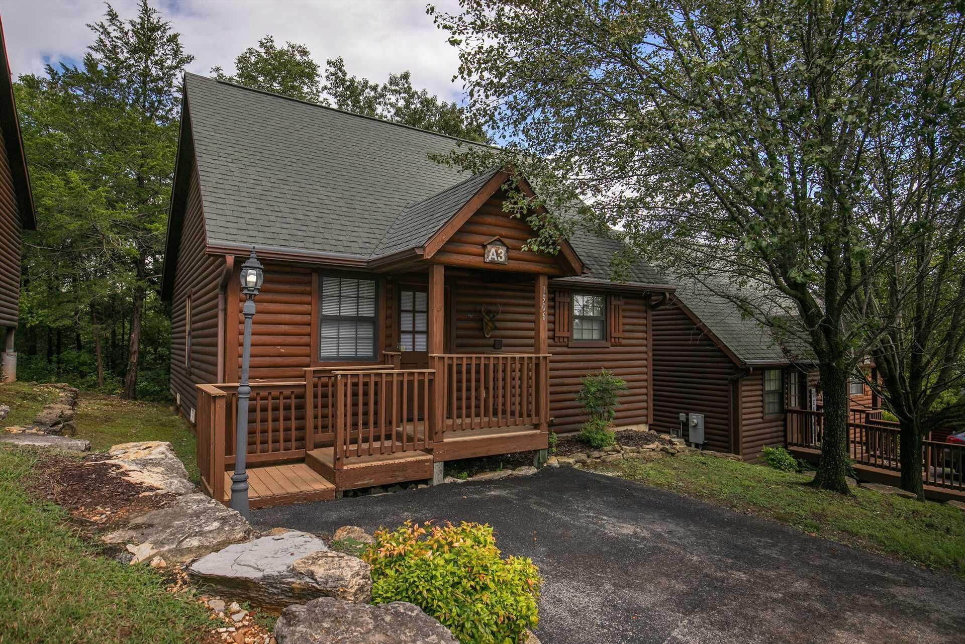 King Bed, Fireplace, Wooded Views and NO Cleaning fees! | A3