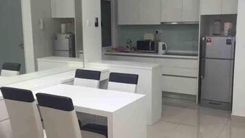 Peralatan masak/sendok-piring