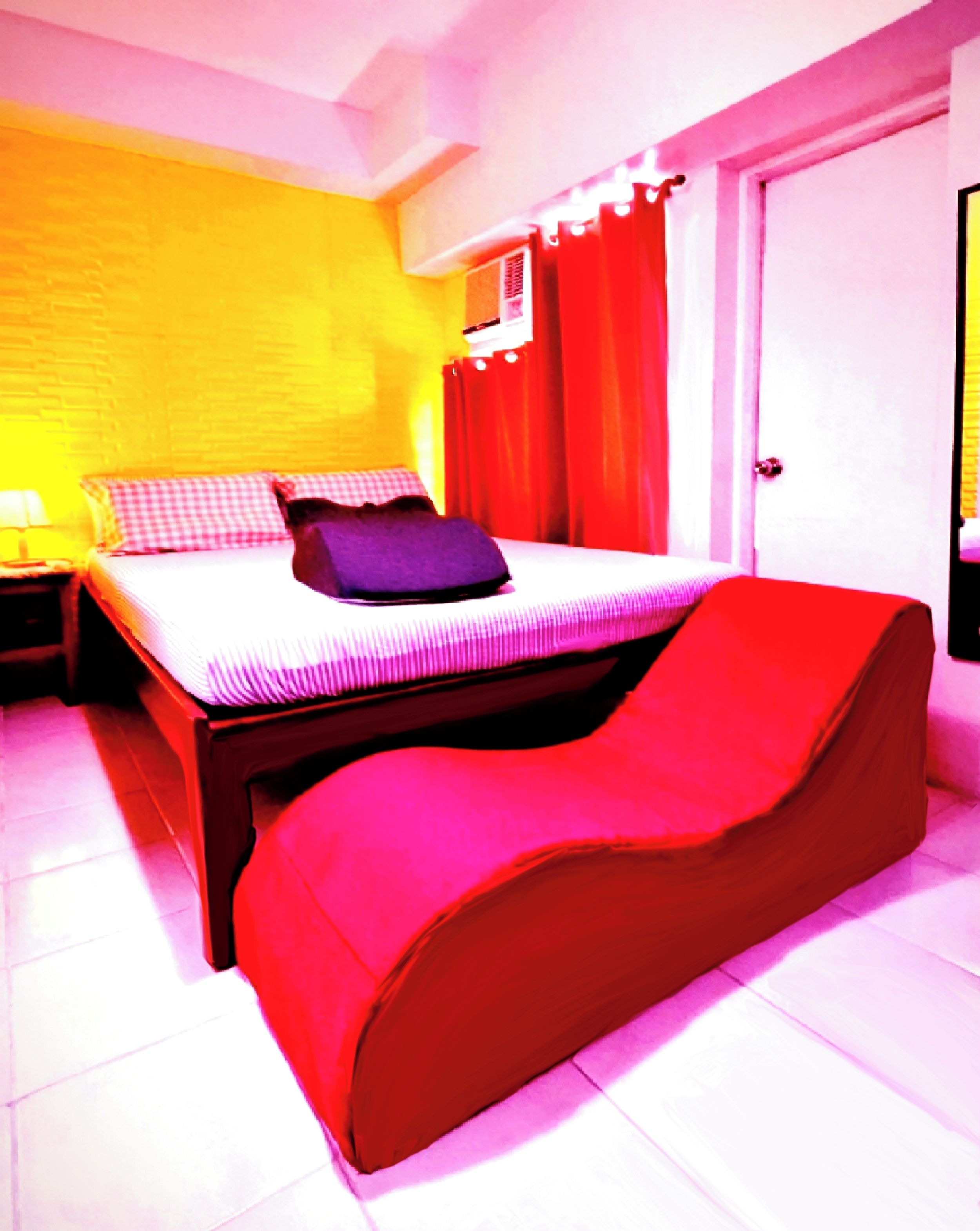 1 bedroom, desk, iron/ironing board, WiFi (free)