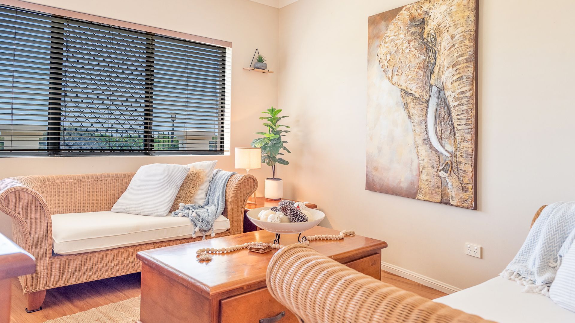 Downstairs Beach Unit Opposite Airforce Beach With Pool, Bbq Deck, Linen Included, And Easy Access T - Evans Head