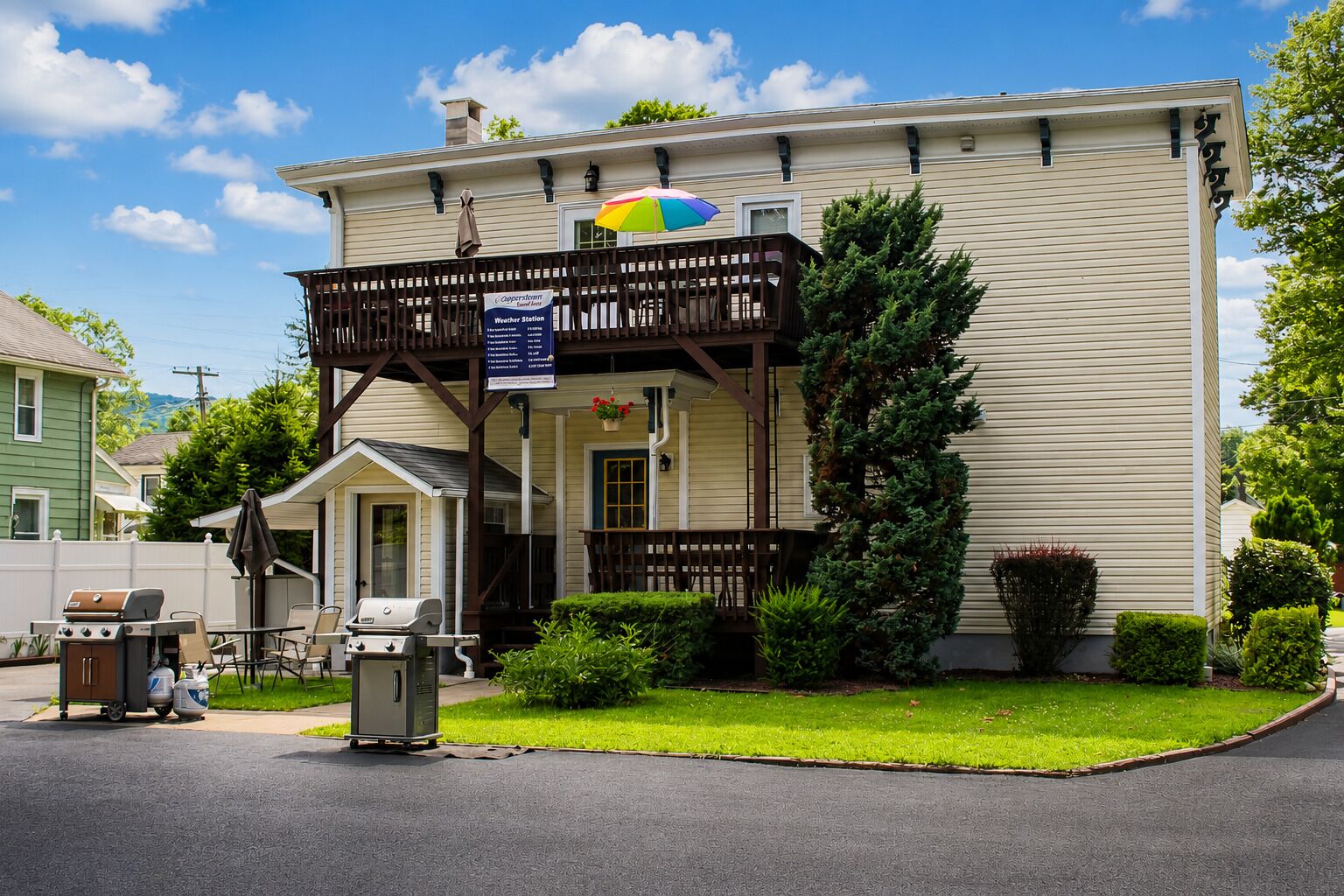 Dugout Efficiency 2 is located less than 3 miles from All-Star Village, close to downtown shopping and dining, and only 20 minutes to Cooperstown Dreams Park