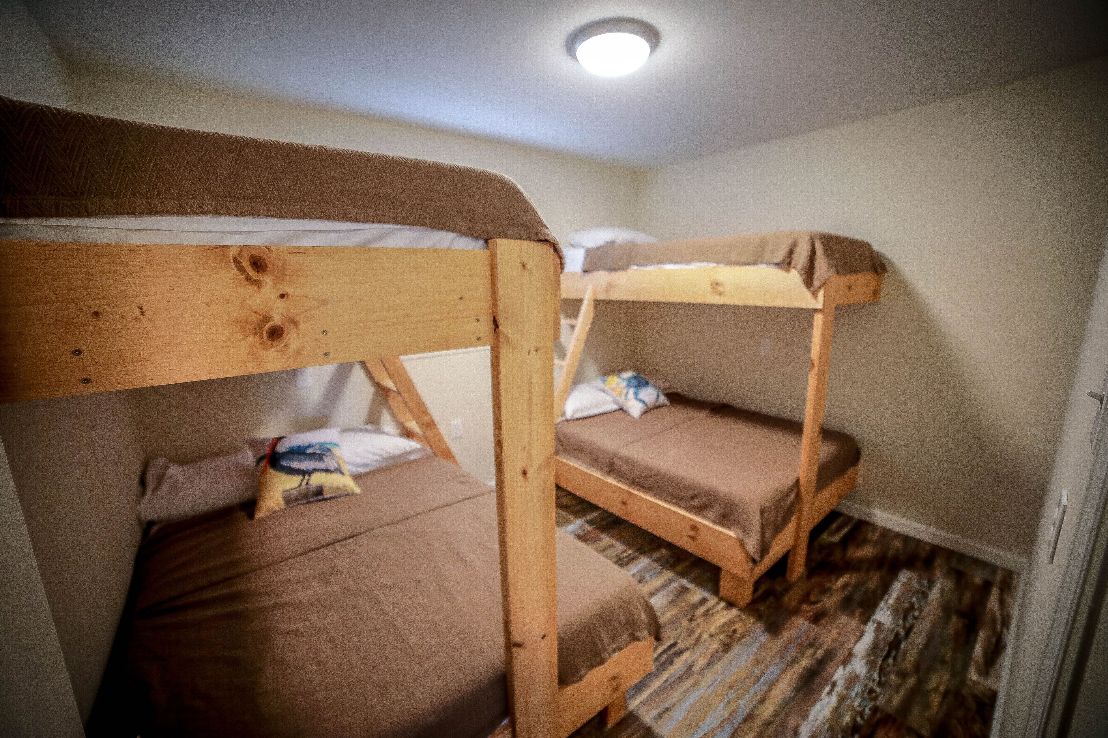 3 bedrooms, WiFi, bed sheets