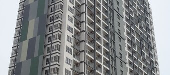 14,000 baht por mes, condominio en alquiler 37 metros cuadrados. Supermercado cercano.