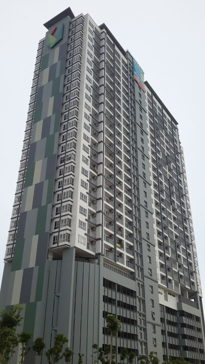 14,000 baht per month ,condo for rent 37 sqm. Close supermarket.