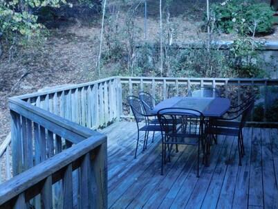 L@@K Resort Living on 2 Wooded Acres. Amazing!! Outdoor Fun! Hot Springs