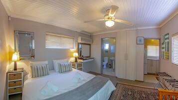 6 slaapkamers, een bureau, een strijkplank/strijkijzer, gratis wifi