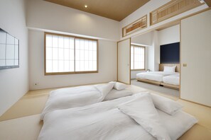 Japanese-Western Style Quadruple Room | Extra beds