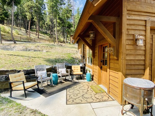 Gated Luxury Lodge 2 Bedroom 2 Bath 4 Beds Fireplace Sleep6 Lake View EV Charger